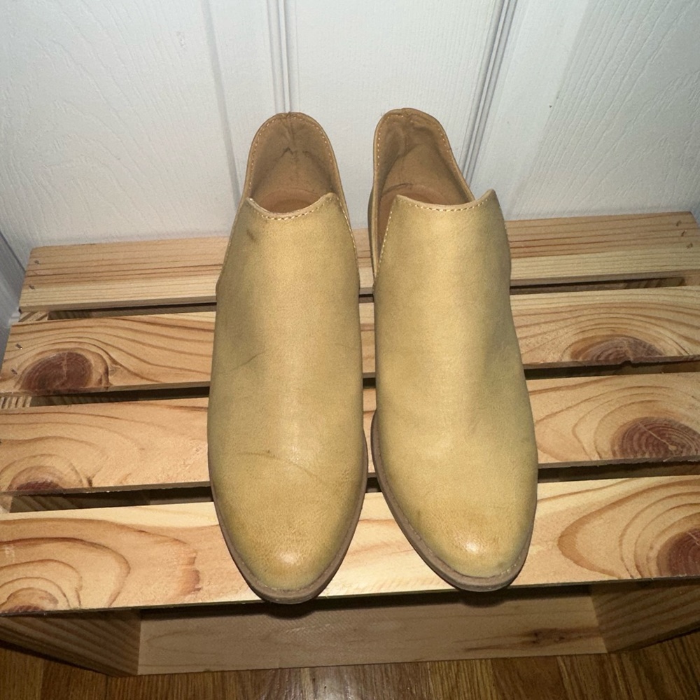 Qupid Heeled Booties
